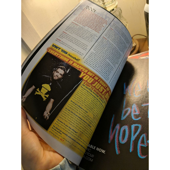 Alternative Press Warped Tour 15 Magazine #253.2 '09 - Picture 5 of 7